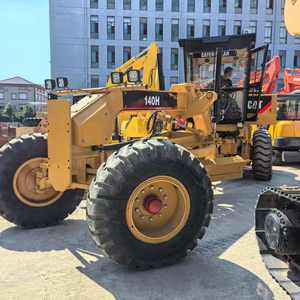 รถเกรดเดอร์มือสองคุณภาพสูง Caterpillar 140H ราคาดีที่สุด รุ่นปี 2016 ใช้งานมาแล้ว 2001-4000 ชั่วโมง ชิ้นส่วนหลักของเครื่องยนต์และปั๊ม ผลิตในญี่ปุ่น - Product Image 4