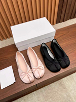 Chaussures Tabi à bout fendu, nouveau style d'été pour femmes, chaussures respirantes en soie et satin, chaussures plates décontractées type ballerines