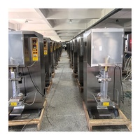 Machine de fabrication d'eau pure en sachets / Machine de remplissage et de scellage de sachets d'eau pure