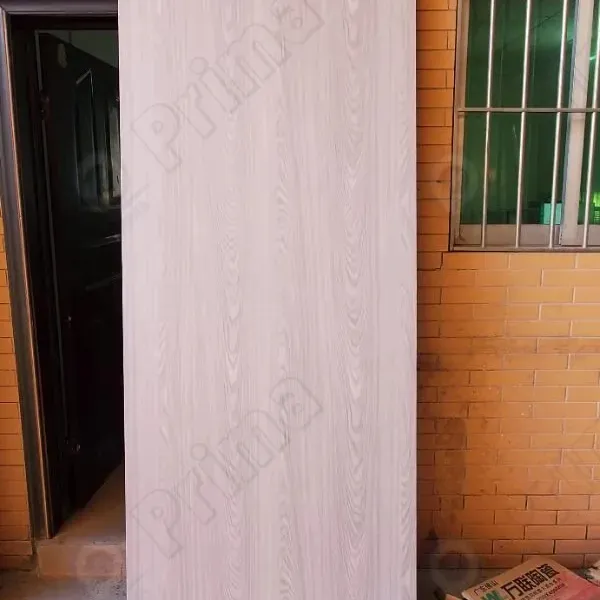 Prima Eco amigável madeira pvc banheiro porta preço bangladesh madeira porta moldura montagem máquina madeira lixar porta