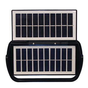 Radio portable AM/FM à énergie solaire avec deux panneaux solaires, haut-parleur Bluetooth, lanterne LED et liaison sans fil TWS pour l'extérieur - Product Image 6