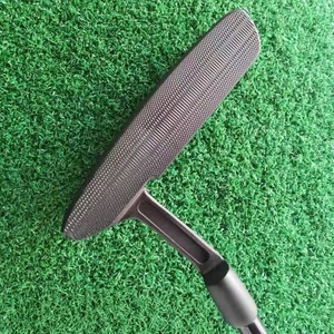 Putter da Golf Forgiato di Design Premium con Asta in Grafite e Acciaio, Impugnatura in Gomma, per Destrorsi, Unisex, Garantisce Putt Preciso e Stabile in Ogni Occasione - Product Image 5
