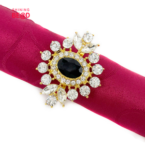 <span class=keywords><strong>Anelli</strong></span> <span class=keywords><strong>Portatovaglioli</strong></span> di Alta Qualità 2026 in Metallo con Perle e Strass Trasparenti per Ristoranti di Lusso e Banchetti Nuziali - Product Image 4
