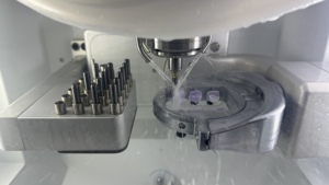 Machine de fraisage intégrée 5 axes humide/sèche pour laboratoire dentaire, graveur CAD/CAM pour <span class=keywords><strong>zircone</strong></span>, verre-céramique, PMMA – Vente en gros - Product Image 6