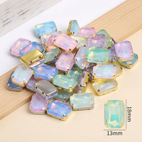 Strass Selina Crystal rectangulaire octogonal opale moka à griffes, à coudre pour accessoires vestimentaires, chaussures, sacs et robes de mariée