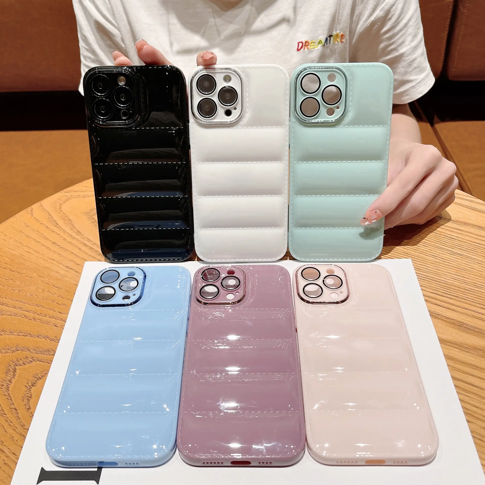 Grosir casing Iphone Puffer 3D serasa kulit untuk Iphone 7 8 Plus 11 12 13 14 Pro max jaket katun casing ponsel