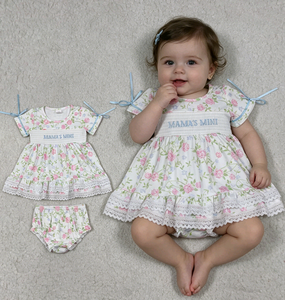 Conjunto de 2 Piezas RTS Boutique Casual MAMA'S MINI, Camisa Túnica con Bordado de Flores y Volantes de Encaje para Niñas, Ropa Linda para Bebés - Product Image 1