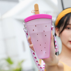 Vaso de Agua con Forma de Fruta Kawaii Tomatodos, Botella de Agua con Forma de Melón con Pajita para Niños, Vaso Infantil de 320 ml - Product Image 3
