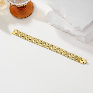 กำไลข้อมือแฟชั่นสแตนเลสสตีลกันน้ำ ป้องกันการหมอง พร้อมชุบทอง 14K 18K ลายทองคำแท่ง แบบแม่เหล็ก สำหรับผู้หญิง - Product Image 5