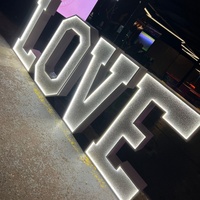 Chiffres et lettres lumineux LED en métal coloré, grands et modernes, pour la décoration de mariage, d'événements, de fêtes d'anniversaire, d'affichage en magasin