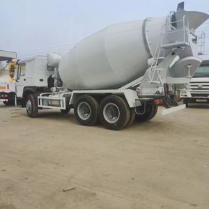 Camion mélangeur à béton Howo Sinotruk HOWO 6X4 371HP 14cbm - Product Image 6