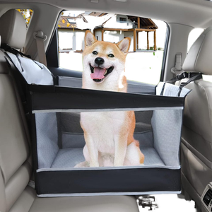 मध्यम आकार के कुत्ते की कार सीट एल आकार ग्रे जलरोधी सामग्री और लुभावनी जाल कुत्ते सीट बेल्ट आरामदायक और सुरक्षित सड़क यात्रा पालतू बिस्तर - Product Image 1