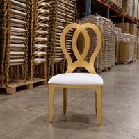 Chaise élégante en forme de cœur, dorée, à dossier creux, chaise de banquet de luxe en blanc doux, chaise de mariage en métal doré