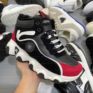 Chaussures de sport d'hiver en peluche chaudes à semelles épaisses de style mixte, chaussures de marche à lacets à la mode et confortables pour femmes - Product Image 6