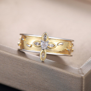 Anello da Donna F454 in Oro Massiccio 18K con Diamante Naturale Taglio a Cuore, Anello di Fidanzamento con Diamante Bianco Colore G, Gioielli con Diamanti - Product Image 3