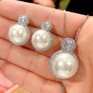Elegant Eco-friendly Copper Shell Pearl Jewellery Set 16-12mm White Pearl Round Pendant Gold Plated Daily Matching Set - Product Image 3