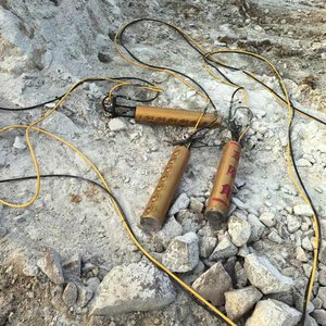 Séparateur de roche efficace Un outil facile pour casser la roche dure - Product Image 5