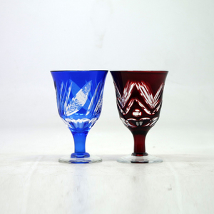 Vasos de chupito de <span class=keywords><strong>tequilla</strong></span> de tallo corto de estilo japonés Edo Kiriko de color azul rubí rojo - Product Image 1