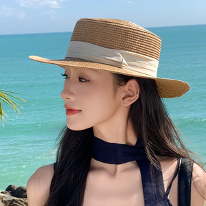 Chapeau haut de forme en fourrure style bohème chic avec large bord, fleur et nœud papillon pour l'été, la plage, le jardin, les pique-niques et les activités de plein air - Product Image 3