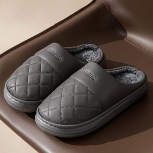 Nouvelles pantoufles innovantes en EVA pour hommes, pantoufles en PU, pantoufles d'intérieur, pantoufles chaudes pour hommes, pantoufles de haute qualité avec une grande réduction - Product Image 2