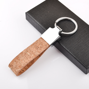 Nouveau Design petit cadeau créatif <span class=keywords><strong>porte</strong></span>-clés de voiture en métal pour hommes <span class=keywords><strong>porte</strong></span>-clés de voiture personnalisé de <span class=keywords><strong>luxe</strong></span> en <span class=keywords><strong>cuir</strong></span> pu <span class=keywords><strong>porte</strong></span>-clés en <span class=keywords><strong>cuir</strong></span> vierge - Product Image 3