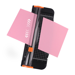Venta caliente A4 Mini cortador <span class=keywords><strong>de</strong></span> papel Plasticmanual cortador <span class=keywords><strong>de</strong></span> papel para la escuela <span class=keywords><strong>de</strong></span> la oficina en <span class=keywords><strong>casa</strong></span> - Product Image 1