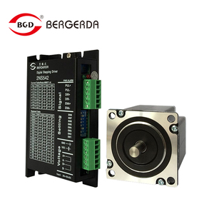 Motor trifásico de circuito abierto Nema43 de 8 Nm y 4.3 A con controlador de fábrica - Product Image 1