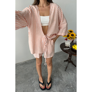 Conjunto de Dos Piezas de Tela de Lana Naranja - Nuevo Estilo Veraniego para Club, Túnica a Rayas y Pantalones Cortos por Encima de la Rodilla - Product Image 5