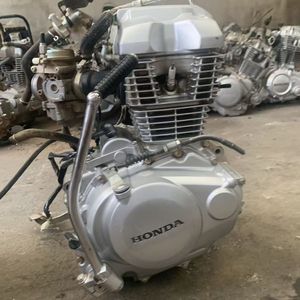 Motor de Cadena de Alta Velocidad Usado Wuyang Zhanying 150 de 4 Tiempos Compatible con CBF150, Biaoying, Zhanlong, Phantom 150 - Product Image 1