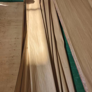 Chapa de Madera de Ingeniería Ecológica con Diseño de Madera Rizada - Chapa con Patrón Natural Único para Incrustaciones Decorativas en Hoteles <span class=keywords><strong>y</strong></span> Muebles - Product Image 4