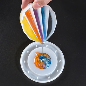 INTODIY Gobelet de distribution et de mesure en silicone pour mélange de couleurs, idéal pour la distribution de résine époxy et le moulage de peinture - Product Image 5