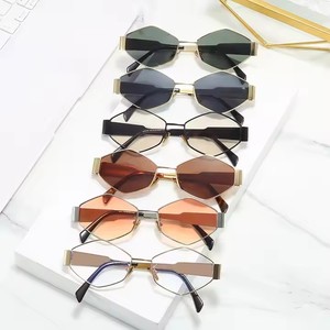 2024 New Custom Logo Fashion Designer Sunglasses Metal <b>Shades</b> Women Men <b>Sun</b> Glasses - Product Image 2
