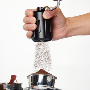 เครื่องบดกาแฟแบบมือหมุน Good Match Coffee รุ่น Hexagonal 5 แกน สำหรับการชงกาแฟแบบ Pour Over - Product Image 4
