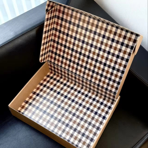 Boîtes d'emballage rigides personnalisées pour vêtements, boîtes en papier et boîtes d'expédition avec logos, utilisées pour l'emballage de vêtements - Product Image 3