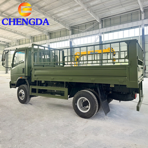 Camion utilitaire léger Sinotruck <span class=keywords><strong>4x4</strong></span> 4 roues motrices 116 ch 5/8 tonnes 6 roues Howo Van avec ridelles pour le transport de marchandises en Guyana - Product Image 3