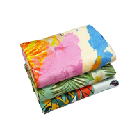 Serviette de plage poncho en microfibre imprimée antimicrobienne personnalisée, séchage rapide, écologique, durable, toutes saisons