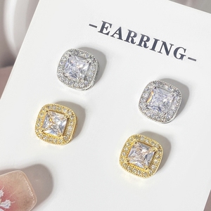 Boucles <span class=keywords><strong>d</strong></span>'Oreilles Carrées à Clous en Zircon Cubique, Plaqué Or 18K, Étanche, Style Coréen, En Gros et en Stock, pour Femmes - Product Image 1