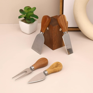 Vente en gros de <span class=keywords><strong>mini</strong></span> planche à fromage en bois d'acacia ensemble porte-bloc magnétique et outils de couteau pour plateau à fromage présentation service - Product Image 4
