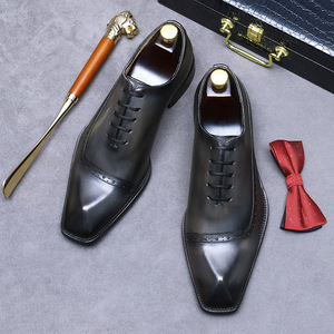Zapatos de cuero personalizados de alta gama para hombre, hechos de cuero vacuno de primera calidad, con suela gruesa y tacones elevados. - Product Image 4