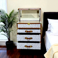 Armoire de rangement en cuir de style rétro avec vitrine à miroir avec tiroirs de coffre pour ornements valise au trésor