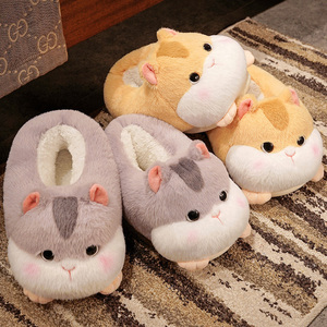 Pantuflas de Peluche de Anime Personalizadas Zapatos de Algodón para Interiores Zapatillas de <span class=keywords><strong>Pikachu</strong></span> de Felpa de Algodón Grueso y Cálido para el Piso - Product Image 4