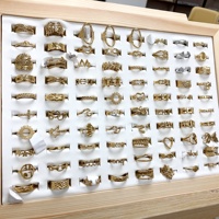 Bagues Ajustables Assorties pour Femme en Gros, Bijoux de Mariage et Fiançailles Plaquées Or 18K Étanche, en Acier Inoxydable en Vrac