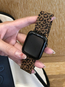 Correa de reloj inteligente Upro con estampado de leopardo para mujer, cierre magnético para Apple Watch Series 11/10/9/8/SE/3/7/6/5/4/3/2/1/Ultra/3/2/1 - Product Image 4
