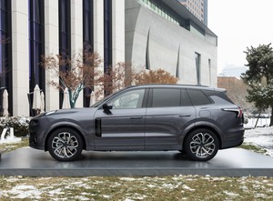 Lynk&Co 09 Em-<span class=keywords><strong>p</strong></span> 2024, SUV hybride rechargeable haute performance, batterie au lithium ternaire, vitesse maximale de 239 km/<span class=keywords><strong>h</strong></span>, direction à gauche - Product Image 2