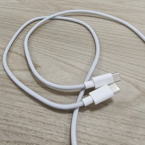 <span class=keywords><strong>สาย</strong></span><span class=keywords><strong>ชาร์จ</strong></span>เร็ว <span class=keywords><strong>C</strong></span> to <span class=keywords><strong>C</strong></span> 100W รองรับ E-Marker สำหรับ iPhone16 ยาว 1.5 เมตร สีขาว - Product Image 3