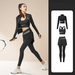Set Yoga da Donna 3 Pezzi: Giacca Corta con Collo Alto e Zip Intera, Leggings con Gonna e Foro per il Pollice, Reggiseno Integrato con Imbottitura Rimovibile - Product Image 1