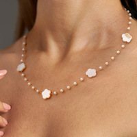 Collier tendance en acier inoxydable plaqué or 18 carats avec perles de coquillage et fleur à cinq pétales, imitation perle, chaîne maillons, bijoux étanches