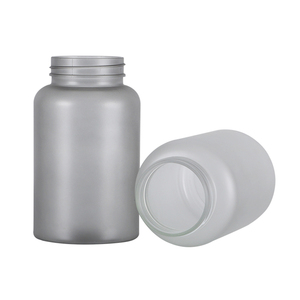 Fabricante Premium Botella de plástico PET 200ml Gris Transparente Proceso de glaseado Superficie mate 40mm Cuello Botella de vitamina - Product Image 1