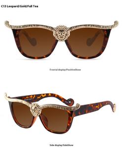 2024 nouvelles lunettes <span class=keywords><strong>de</strong></span> <span class=keywords><strong>soleil</strong></span> <span class=keywords><strong>de</strong></span> style tête <span class=keywords><strong>de</strong></span> lion <span class=keywords><strong>de</strong></span> luxe à <span class=keywords><strong>la</strong></span> mode avec monture noire pleine monture en or en vente - Product Image 3