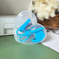 Mini Heart Office Briefpapier Set Lieferung Geschenkset Schreibwaren Hefter und Büroklammern Schere mit kleiner Kunststoff box